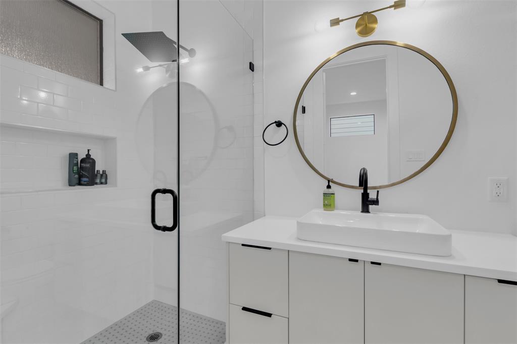 CLIFTON PLACE NO 2 - Residential