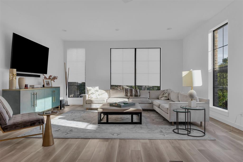 CLIFTON PLACE NO 2 - Residential