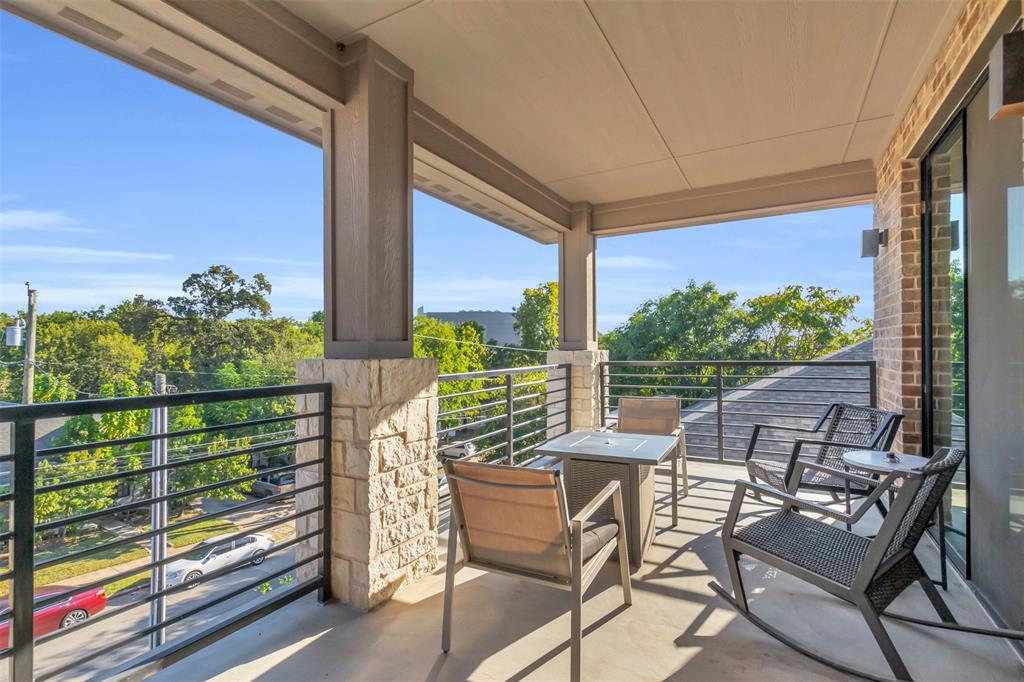 CLIFTON PLACE NO 2 - Residential