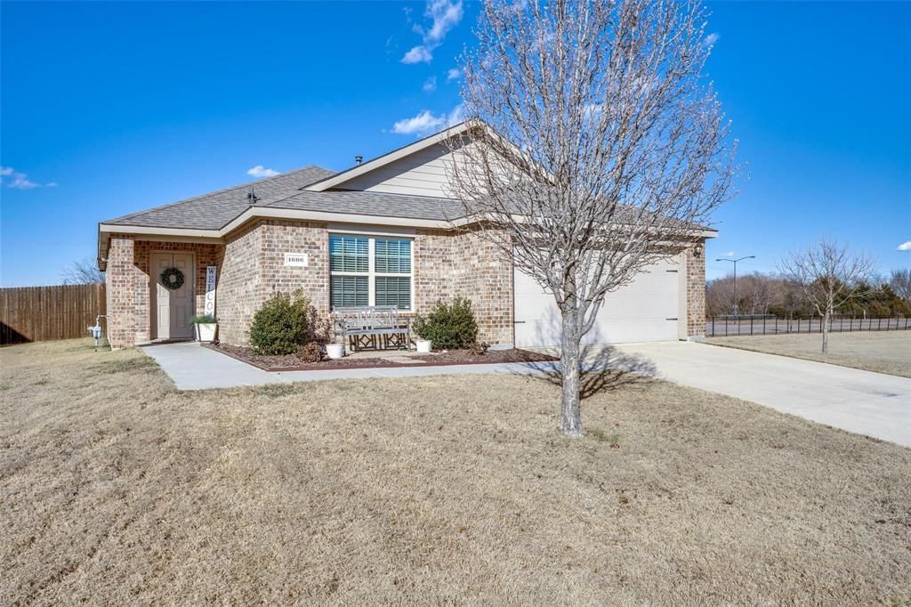 Photo of 1606 Meadow Creek Drive, Princeton, TX 75407 (MLS # 21194097)