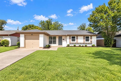 Photo of 1226 Dearborn Street, Richardson, TX 75080 (MLS # 21392912)