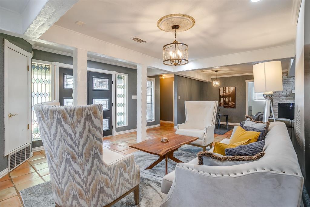 5315 Meadowbrook Drive
