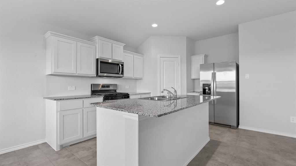 549 ARROYO Drive