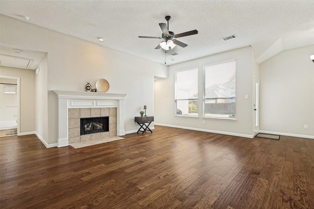 817 Aylesbury Drive