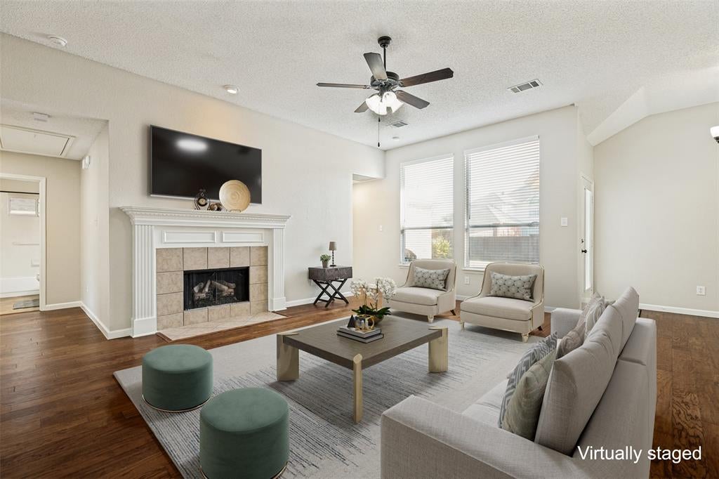 817 Aylesbury Drive
