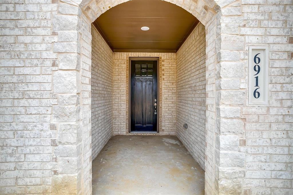 800 Homeplace Circle