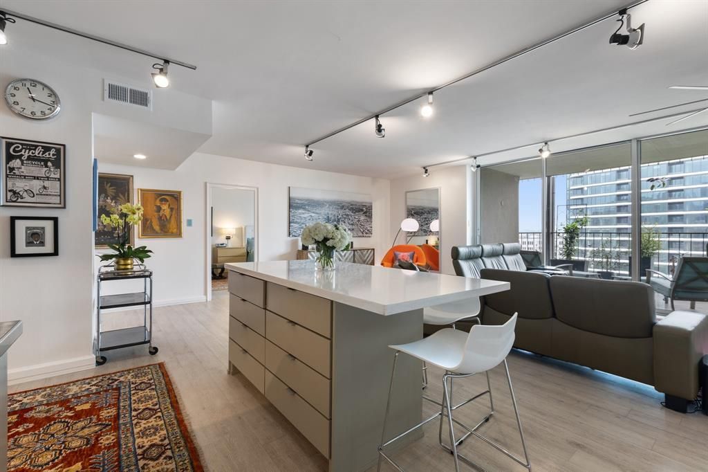 Photo of 3310 Fairmount Street #16B, Dallas, TX 75201 (MLS # 21248547)