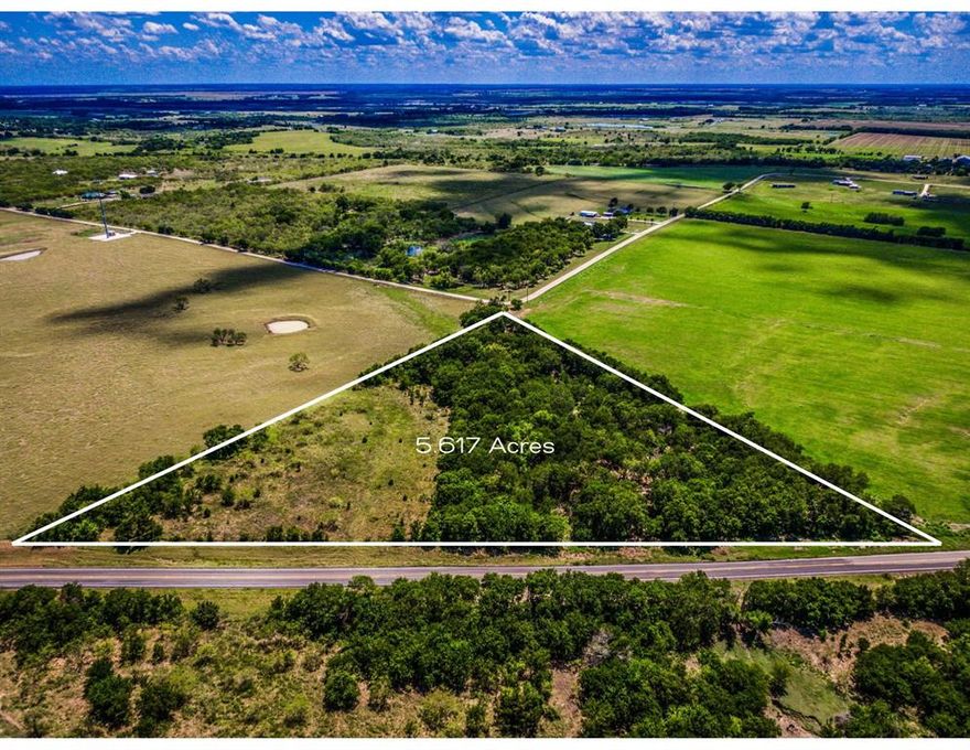 Rare 5.716-Acre Lot Near Lake Bardwell – Your Dream Homesite Awaits! Escape to the peaceful charm of rural living on this stunning 5.716-acre property, just minutes from Lake Bardwell! Offering a lightly deed-restricted canvas, this lot features a seasonal creek, lush trees, and a potential homesite atop a hill with breathtaking views. Located outside the city limits and with no HOA, the property provides the perfect balance of privacy and convenience. Water is available at the road, and you have the freedom to build to suit your needs with your choice of builder. Whether you're looking for a weekend retreat or a place to build your forever home, this is the ideal location—close to town, but far enough to enjoy the peace and serenity of country living. Barndominiums are welcome!  Seize this opportunity to create your own oasis near Lake Bardwell!