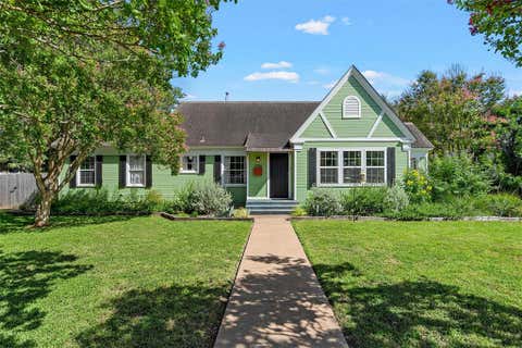 Photo of 2730 Live Oak Avenue, Waco, TX 76708 (MLS # 21337143)