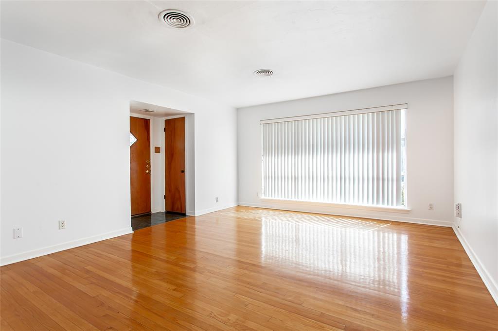 Casa View Oaks 04 Rev - Residential Lease