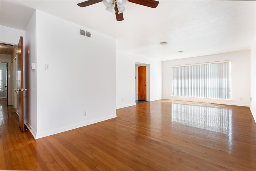 Casa View Oaks 04 Rev - Residential Lease