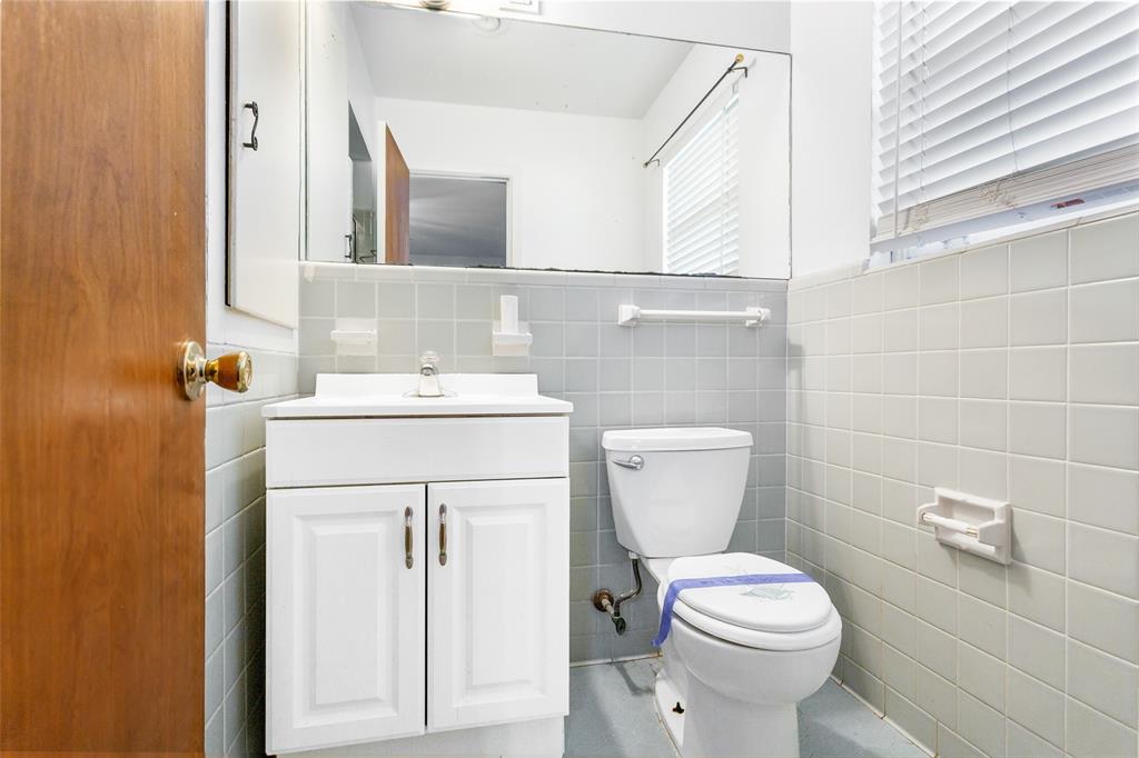 Casa View Oaks 04 Rev - Residential Lease