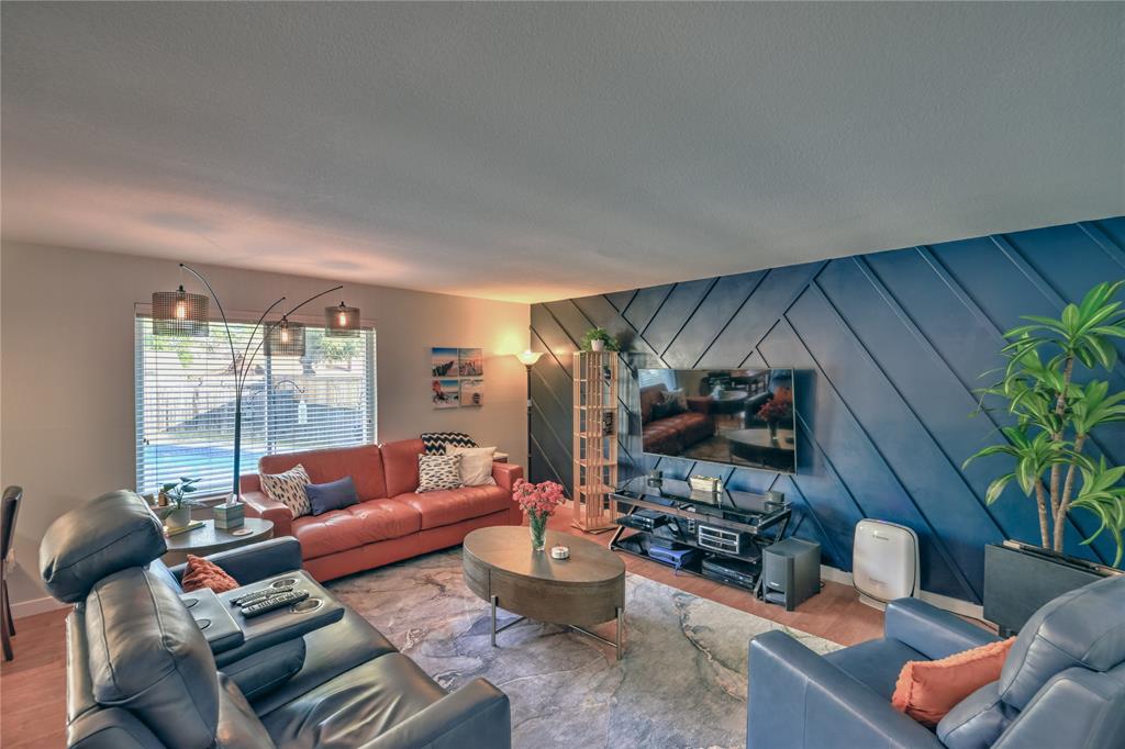 Friars Square Add - Residential