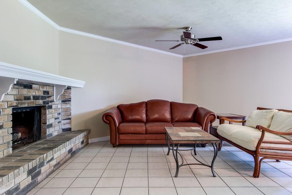 631 Valley View Drive