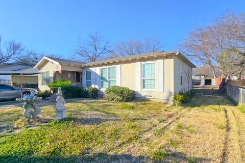 Photo of 9713 Silver Meadow Drive, Dallas, TX 75217 (MLS # 21179169)
