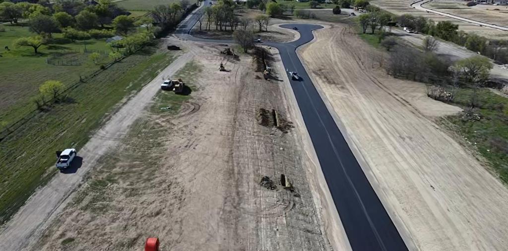 9708 Lark Lane