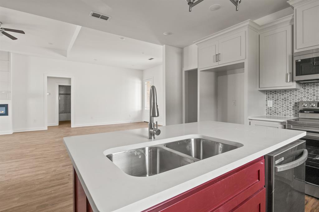 Peoples Crossing - Residential