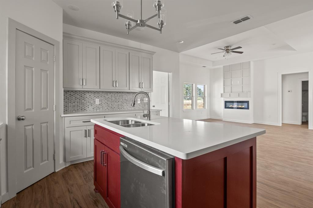 Peoples Crossing - Residential