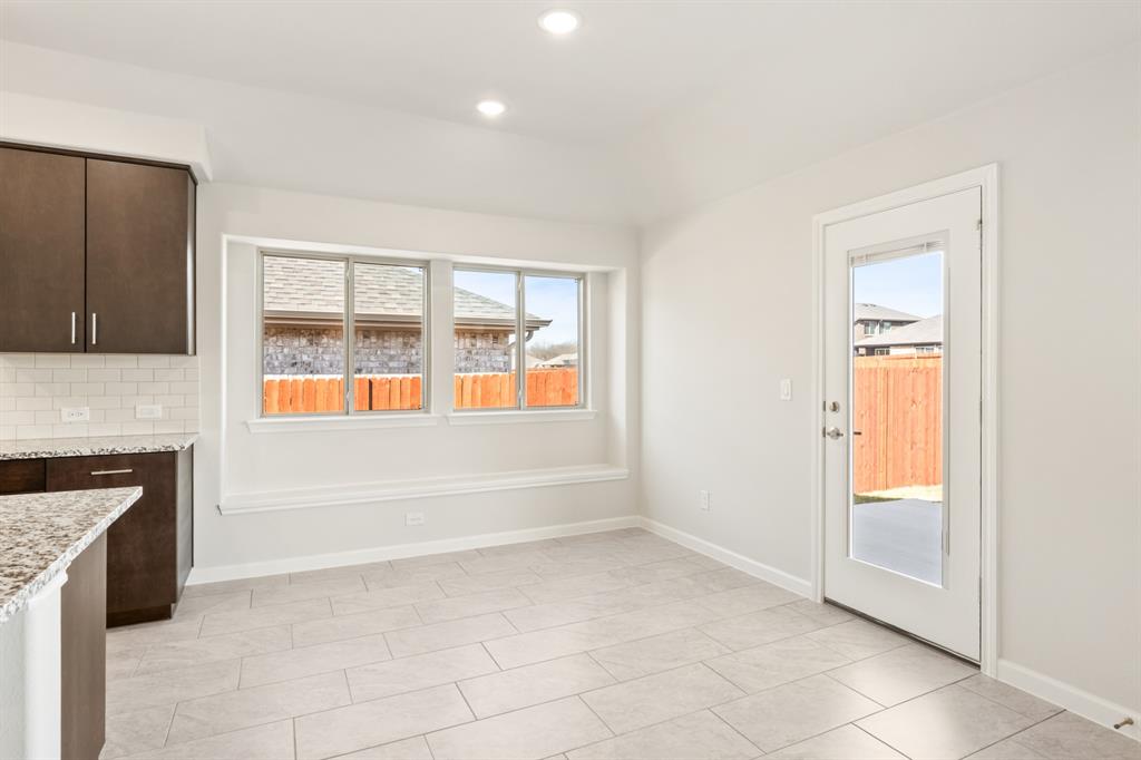 Eagle Glen Elements - Residential