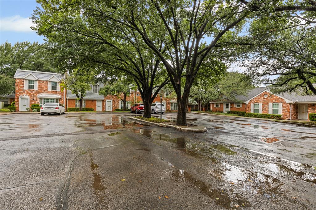 1231 Roaring Springs Road