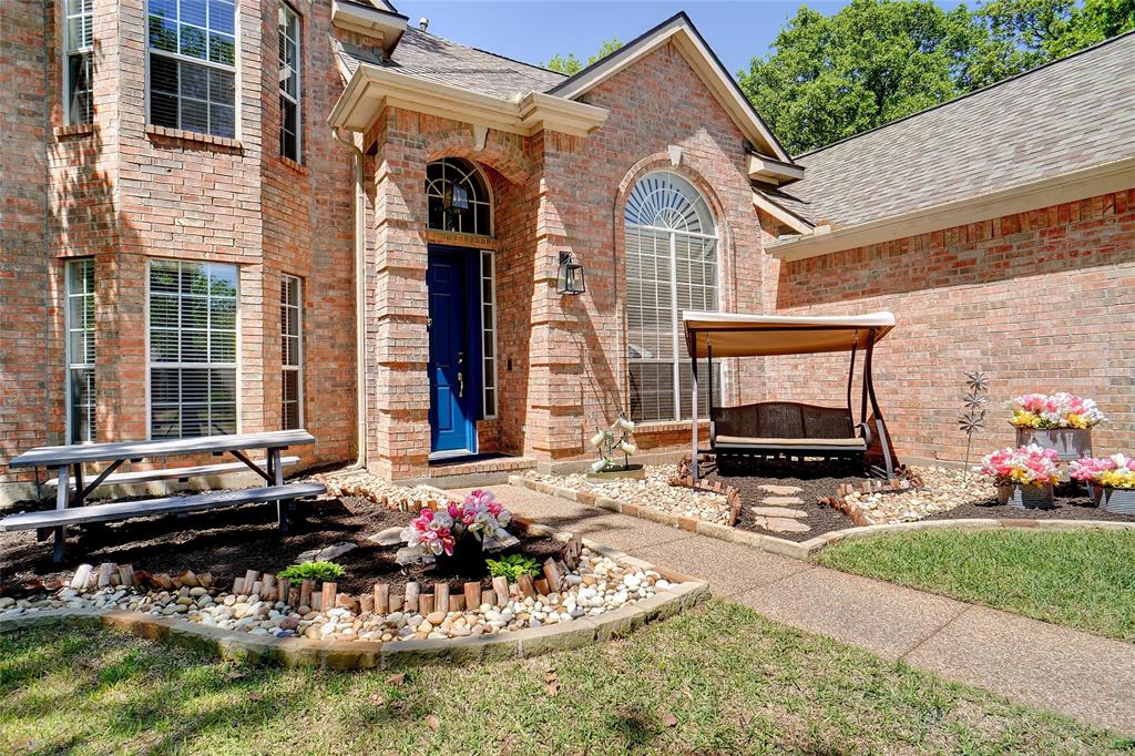 3221 Shadow Wood Circle