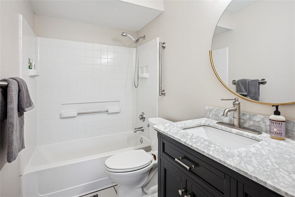 Garland, Texas 75043, United States, 2 Bedrooms Bedrooms, ,2 BathroomsBathrooms,Residential,Active,82259