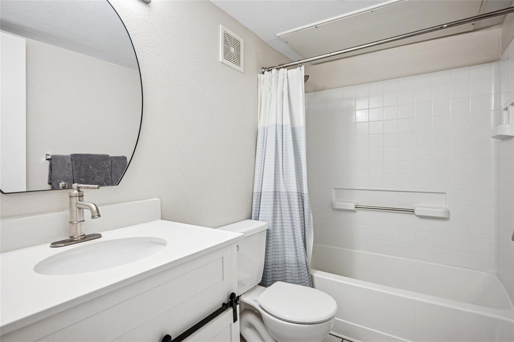 Garland, Texas 75043, United States, 2 Bedrooms Bedrooms, ,2 BathroomsBathrooms,Residential,Active,82259