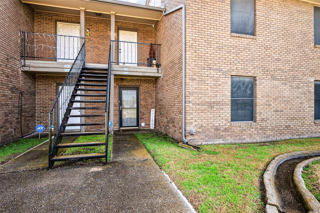 Garland, Texas 75043, United States, 2 Bedrooms Bedrooms, ,2 BathroomsBathrooms,Residential,Active,82259