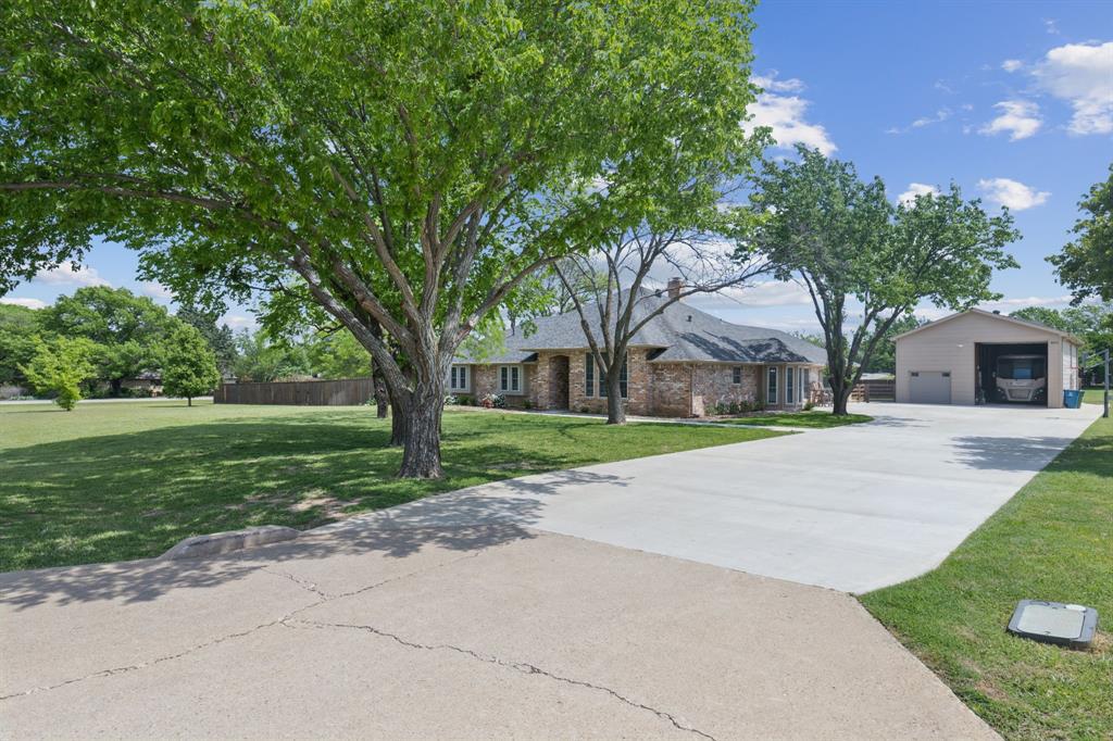930 Shady Meadow Court