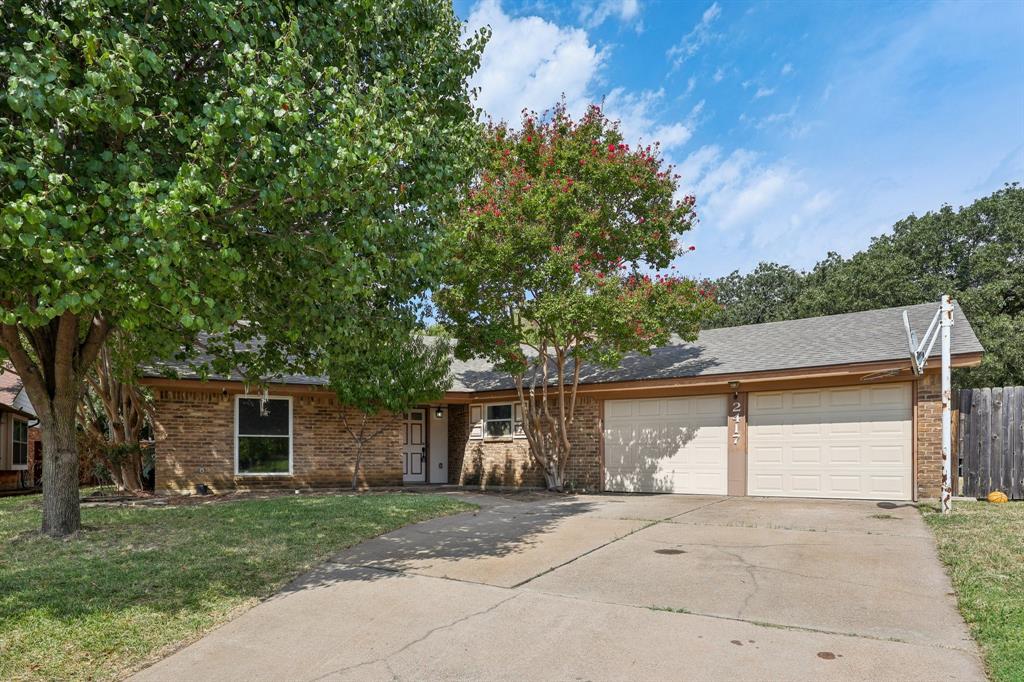 2417 Meadow Court