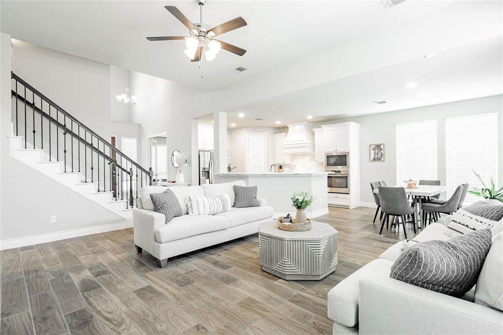 1507 Calcot Lane
