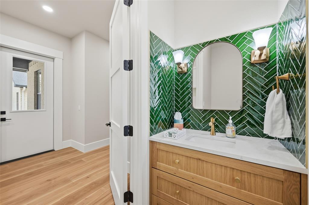 Bailey Acc - Residential