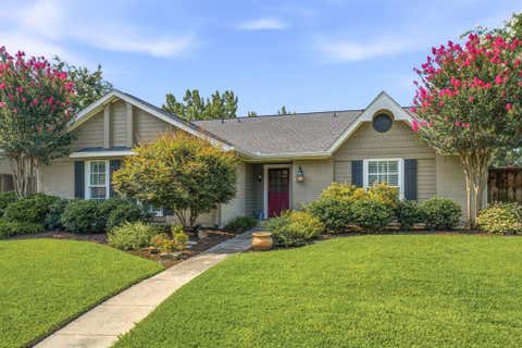 Photo of 258 Creekside Lane, Coppell, TX 75019 (MLS # 21322656)