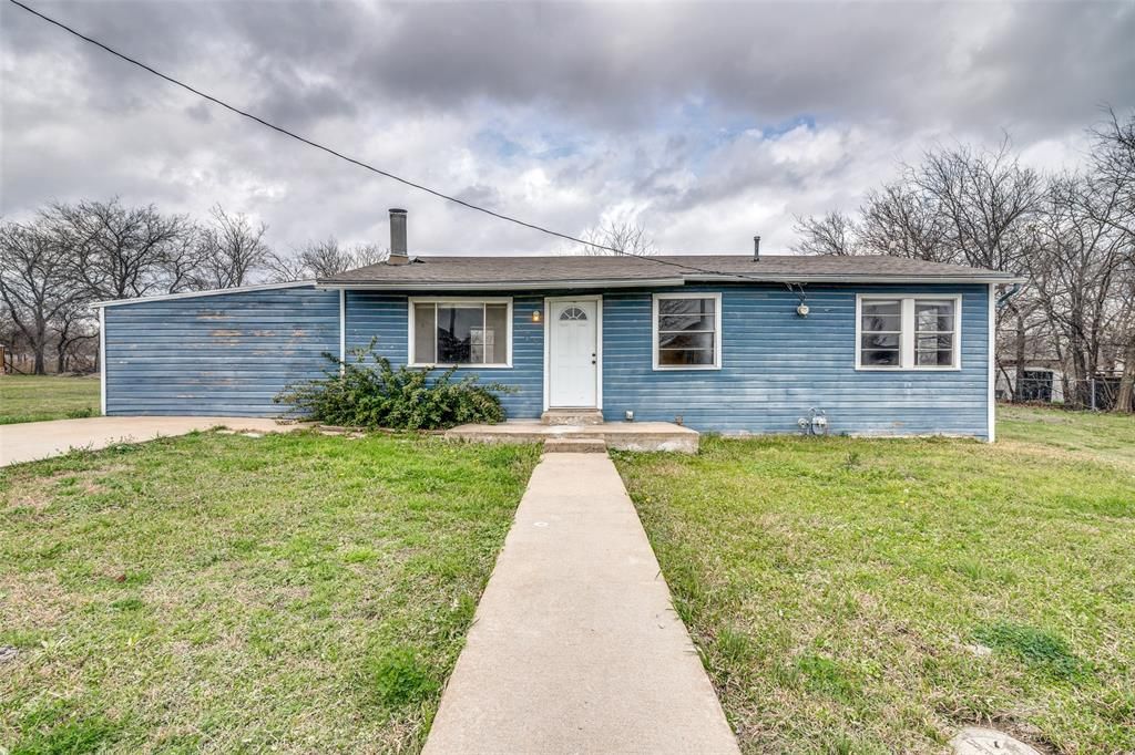Photo of 207 Caddo Street, Josephine, TX 75173 (MLS # 21200232)