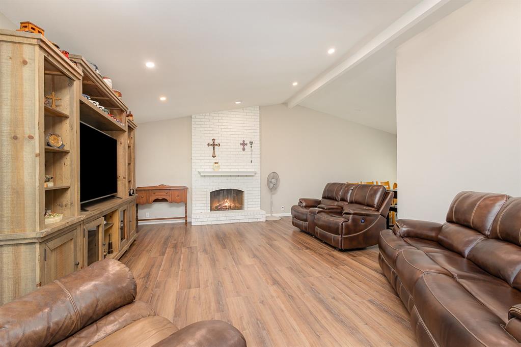 3105 Kensington Drive