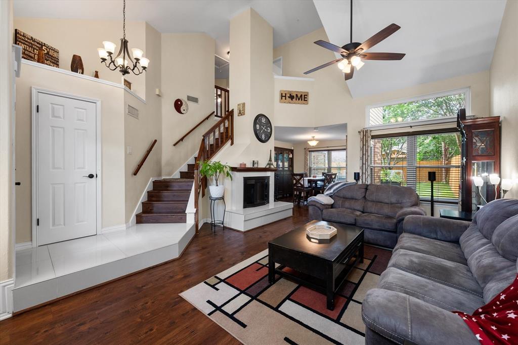 2404 Bennington Drive