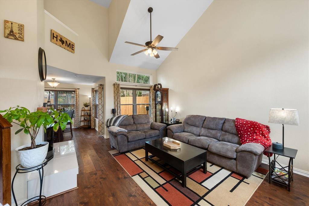 2404 Bennington Drive