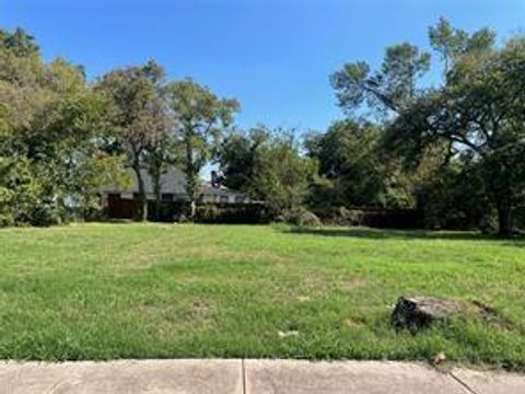 3406 Jeffries Street Dallas TX 75215