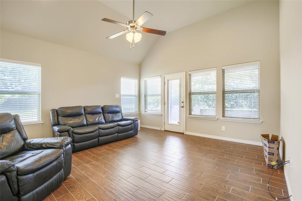 2400 Sabine Circle