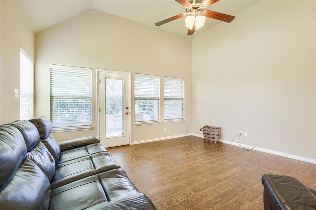 2400 Sabine Circle
