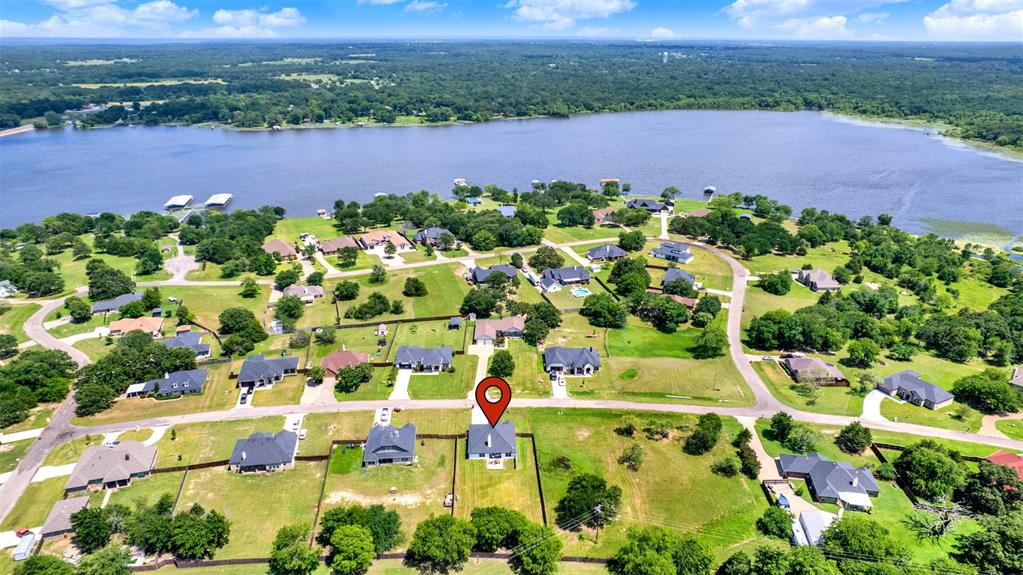 10605 Lago Vista