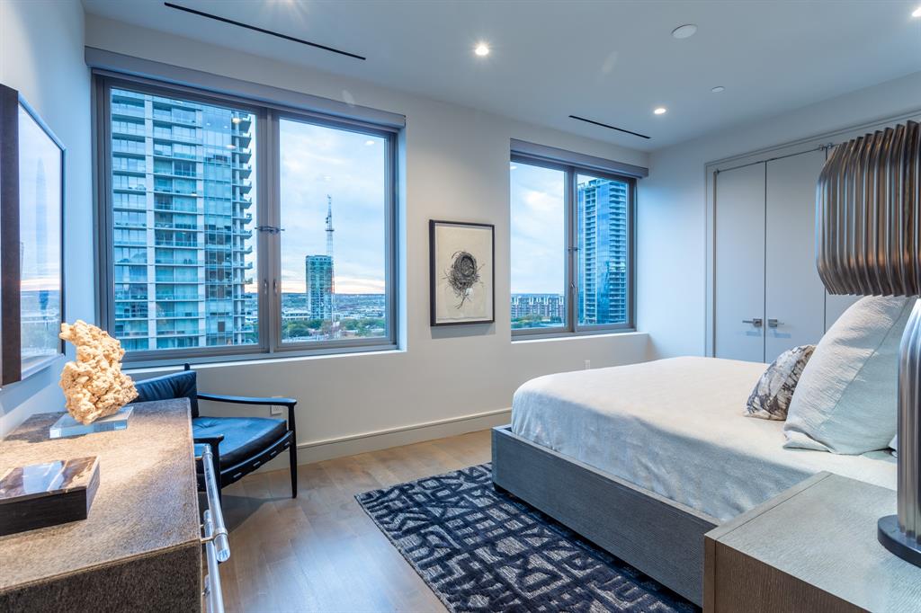 Stoneleigh Residences - Residential