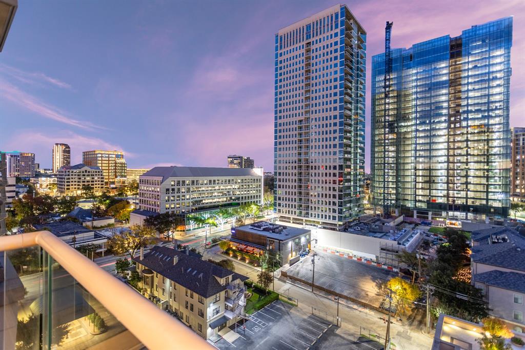 Stoneleigh Residences - Residential