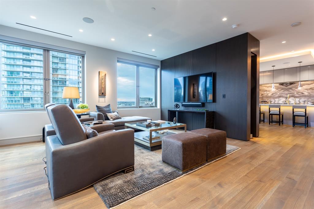 Stoneleigh Residences - Residential