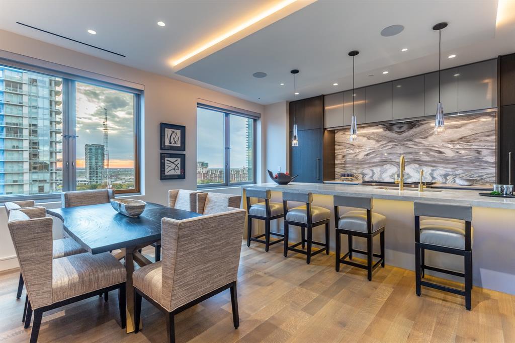 Stoneleigh Residences - Residential