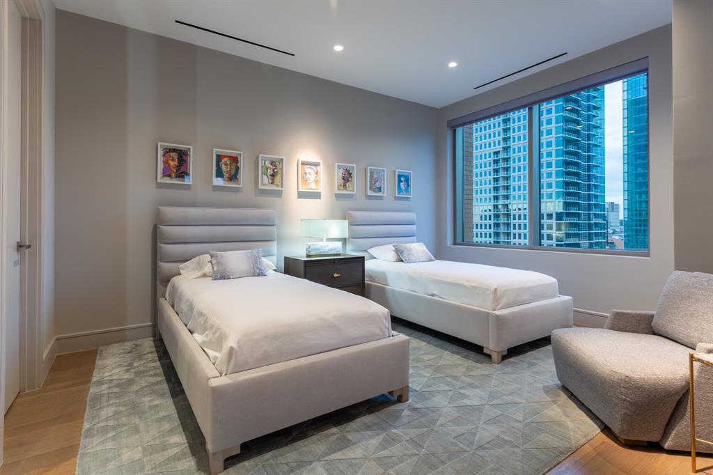 Stoneleigh Residences - Residential