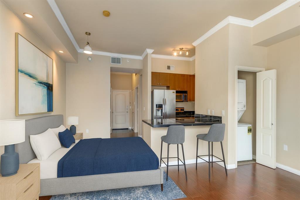 3225 Turtle Creek Boulevard 640