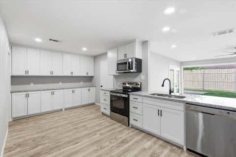 Tiny photo for 857 Twilight Trail, Grapevine, TX 76051 (MLS # 21339000)