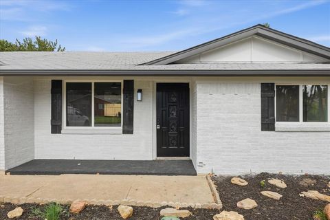 Tiny photo for 857 Twilight Trail, Grapevine, TX 76051 (MLS # 21339000)
