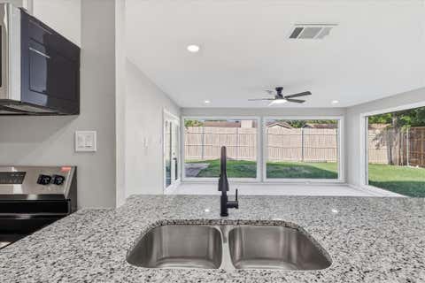 Tiny photo for 857 Twilight Trail, Grapevine, TX 76051 (MLS # 21339000)
